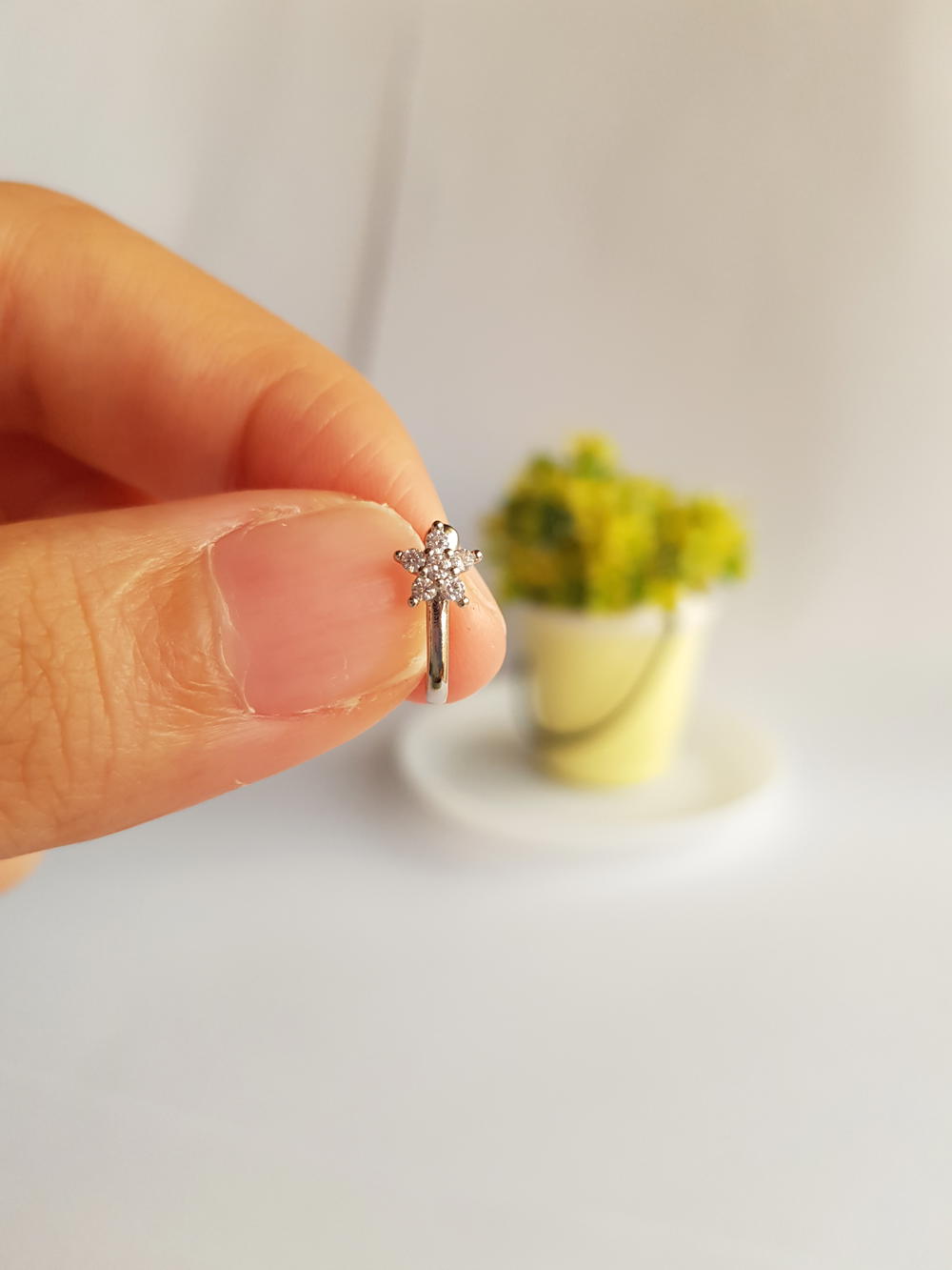 حلق انف نجمة (قطعة واحدة) (NR3) Star fake nose ring Preview Image