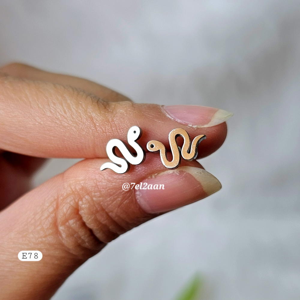حلق ثعبان (E77,78) Snake stud earring Preview Image