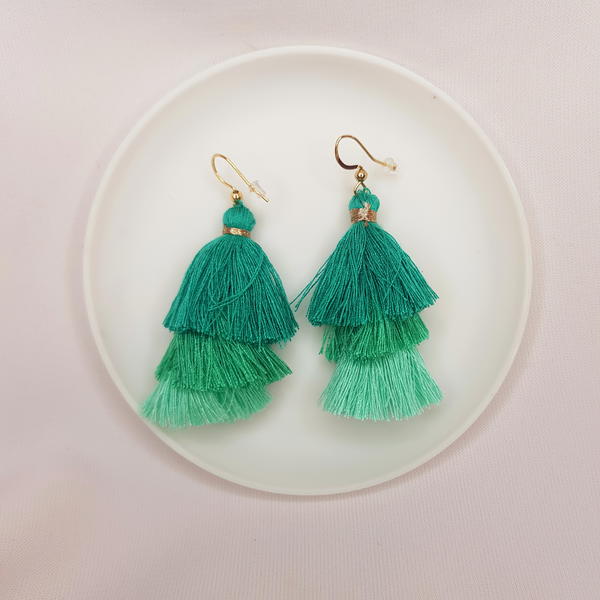 حلقان خيوط الوان مختلفة (E34,35,36,37) Tassel different colours earrings  Image 4 Preview