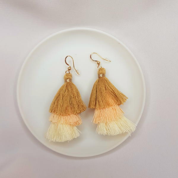 حلقان خيوط الوان مختلفة (E34,35,36,37) Tassel different colours earrings  Image 5 Preview