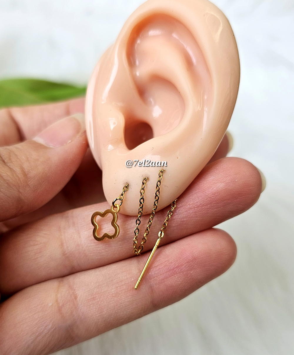 حلق وردة مفرغ (E42) Golden flower shape earring Preview Image