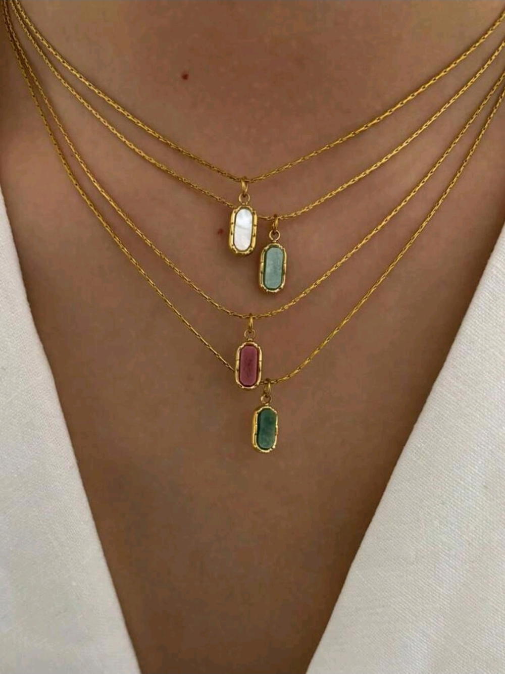 white marble necklace (N21)سلسلة بدلاية رخامية بيضاء Preview Image
