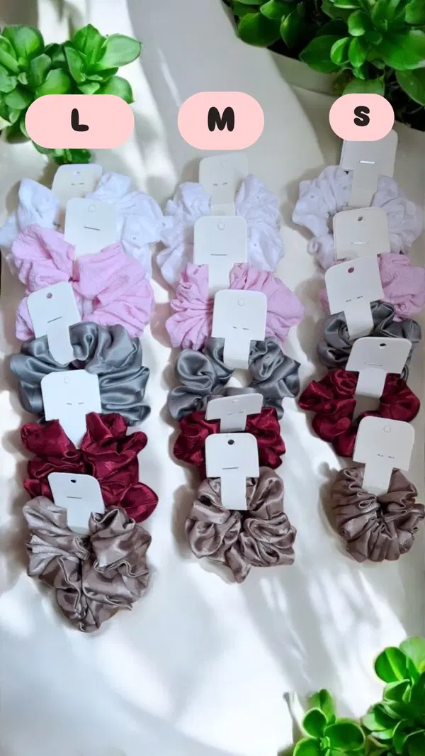 Large satin scrunchies  Image 3 Preview