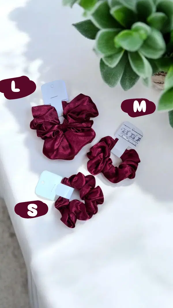 small satin scrunchies  Image 3 Preview