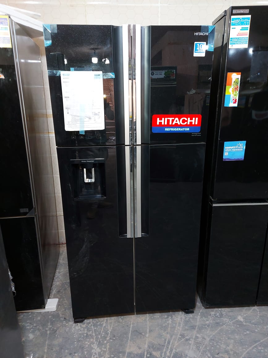 RW760PUK7GBK- هيتاشي ثلاجة ٤ باب زجاج اسود انفرتر 760 لتر Preview Image