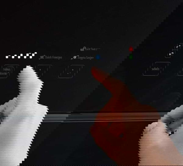 RW760PUK7GBK- هيتاشي ثلاجة ٤ باب زجاج اسود انفرتر 760 لتر Image 6 Preview