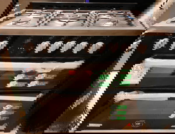 بوتجاز غاز يونيون اير Multi Cook Smart ديجيتال، 5 شعلة، 90 سم، اسود - C69SBGC383ITSFDVAL Image 2 Preview