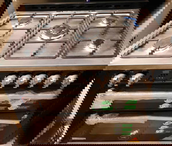 بوتجاز غاز يونيون اير Multi Cook Smart ديجيتال، 5 شعلة، 90 سم، اسود - C69SBGC383ITSFDVAL Image 8 Preview