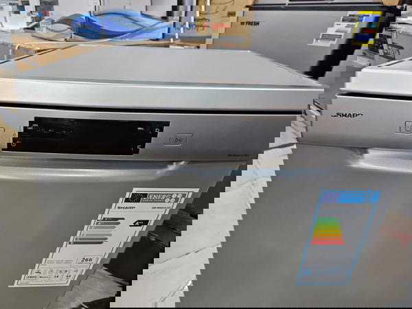 غسالة أطباق شارب ١٤ فرد ٨ برنامج فضي ديجتال- QW-MA814-SS3  Image 4 Preview