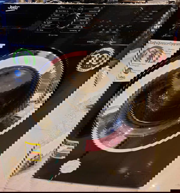 غساله بيكو 8كيلو اسود 1200لفة بخار انفرتر ديجيتال WTV8612XBCI Image 3 Preview