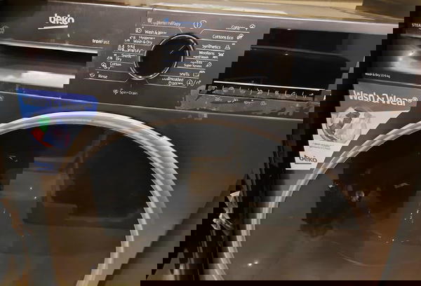 غسالة بيكو beko فول أوتوماتيك 10 كيلو بالمجفف 6 كيلو 1400 لفة ديجيتال لون رمادي BWD10640MCI Image 5 Preview