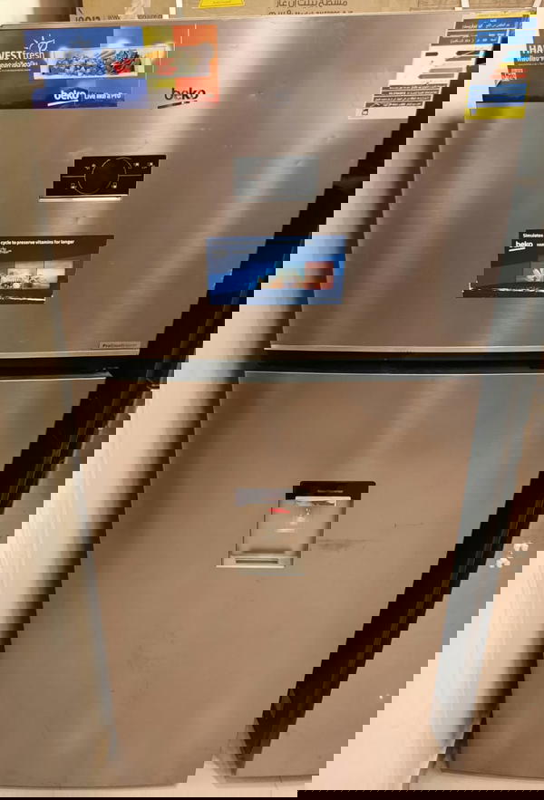 ثلاجة بيكو نوفروست انفرتر ، سعة 650 لتر ، 2 باب ، شاشة ديجيتال ، فضي - RDNE650E60XP Image 2 Preview