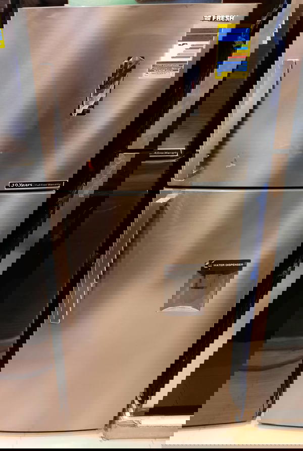 ثلاجة فريش 426 لتر- أستانلس ستيل بحنفية موديل: FNT-D540YT Image 2 Preview