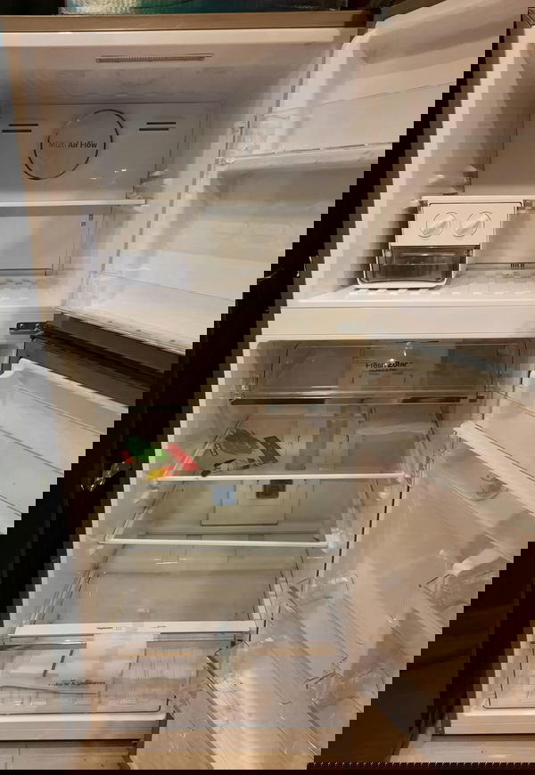 ثلاجة فريش 426 لتر- أستانلس ستيل بحنفية موديل: FNT-D540YT Image 5 Preview