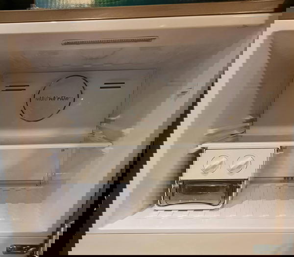 ثلاجة فريش 426 لتر- أستانلس ستيل بحنفية موديل: FNT-D540YT Image 9 Preview