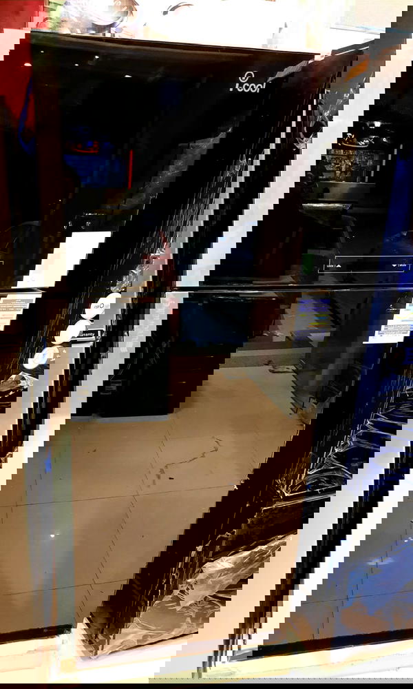 ثلاجة يونيون اير545 لتر ICOOL زجاج اسود ديجتال -URN650D  Image 2 Preview