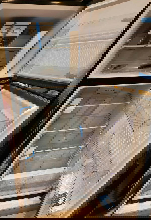 ثلاجة يونيون اير مودرن سجنتشر 370لتر- نوفروست – ديجيتال – زجاج مرايا– URN440 Image 3 Preview