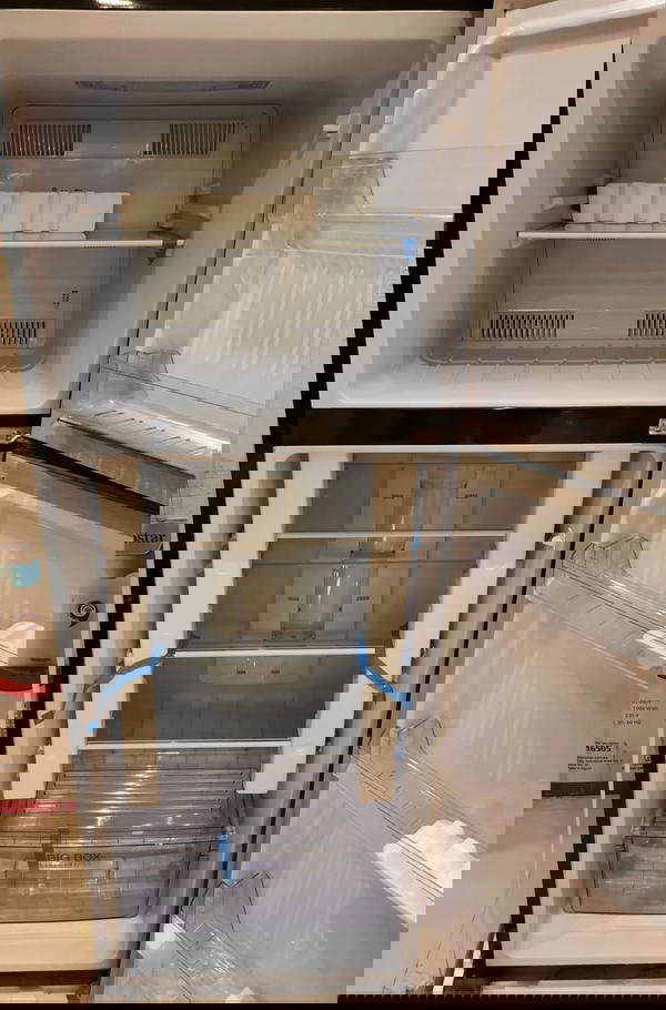 ثلاجة يونيون اير سوبرتك 370 لتر نوفروست ديجيتال انفرتر زجاج اسود URN-440 Image 5 Preview