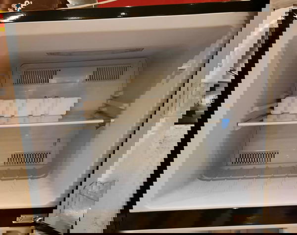 ثلاجة يونيون اير سوبرتك 370 لتر نوفروست ديجيتال انفرتر زجاج اسود URN-440 Image 7 Preview