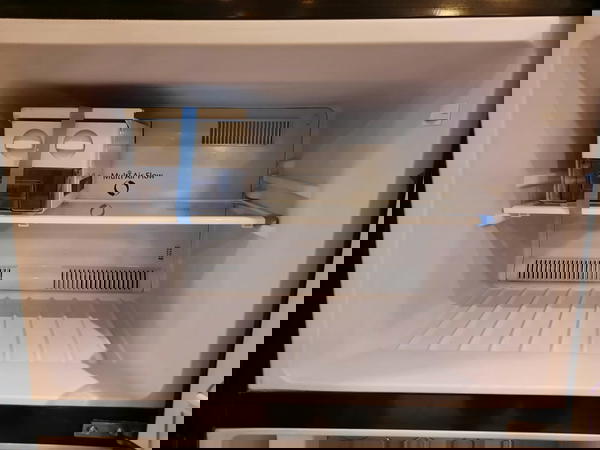 ثلاجة يونيون اير سوبرتك 545 لتر زجاج اسود رسمة طاووس ذهبي-URN-650D  Image 6 Preview