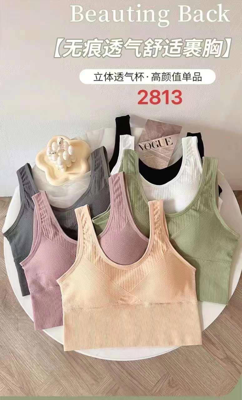 2813 تلبيسه نسائي رياضي Preview Image