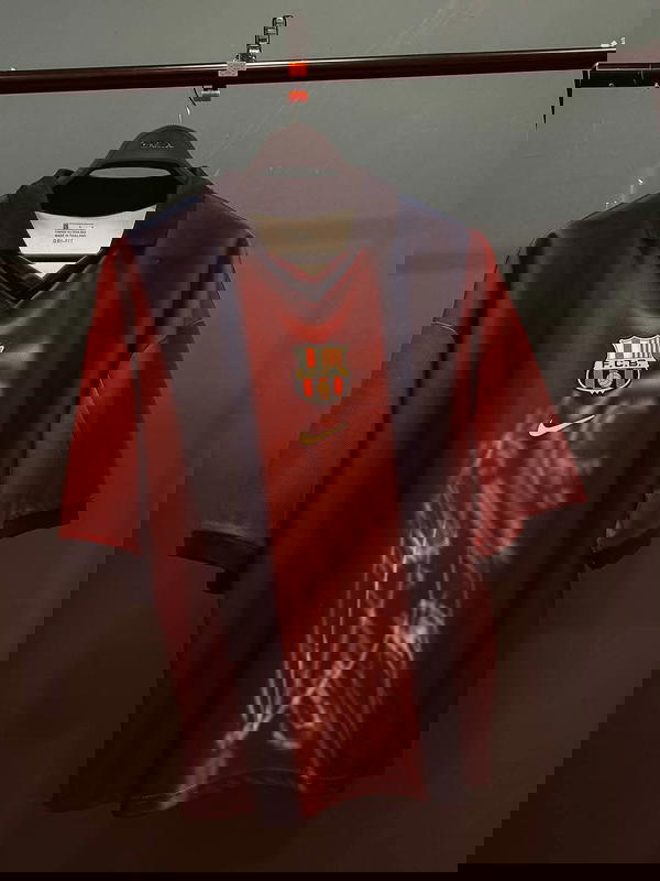 تيشرت برشلونه الكلاسيك  Image 1 Preview