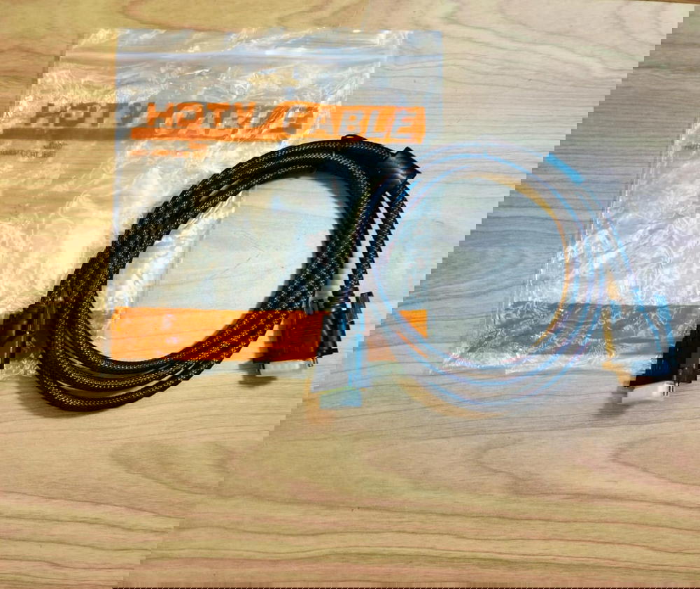 Dvi to VGA كابل 1.5 متر جولدن Preview Image