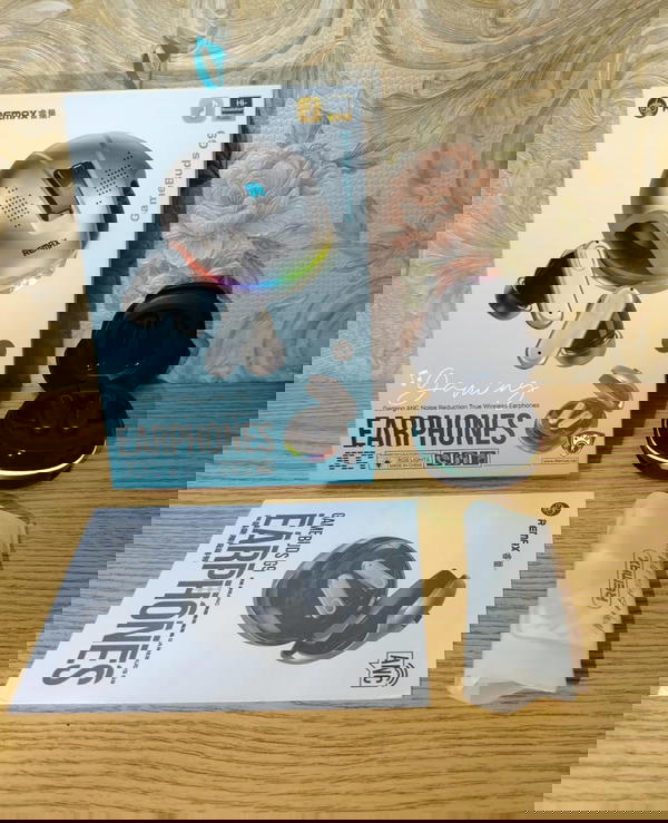 آيربود جلد مضيئة أوريجينال ضمان Remax G9 Image 1 Preview