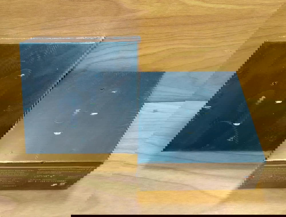 آيربود برو 2 اسود ضمان شهر Preview Image