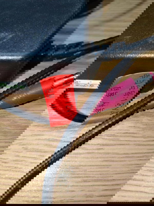 ادابتور اوريجينال (2 مسمار) ضمان 12v 2a Image 4 Preview