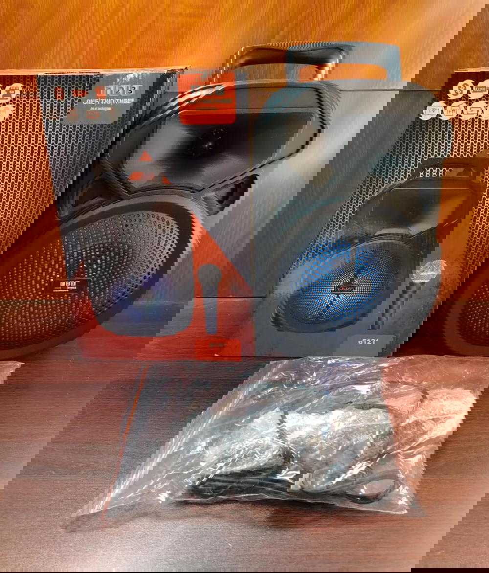 اسبيكر بلوتوث مضئ 4 بوصة + مايك تحكم فوقي TL-6121 Preview Image
