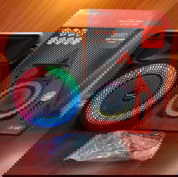 اسبيكر بلوتوث مضئ 6 بوصة + مايك تحكم فوقي TL-1826 Image 1 Preview