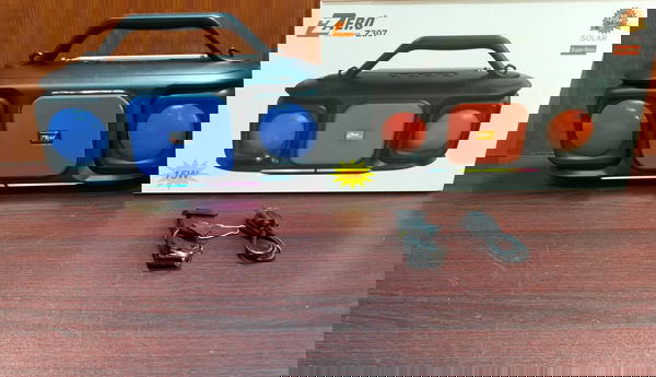 اسبيكر بلوتوث طاقة شمسية ضمان Zero z307 Image 4 Preview