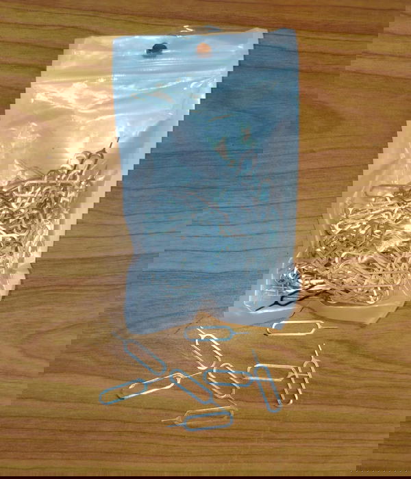 دبوس Sim (بالقطعه) Image 2 Preview