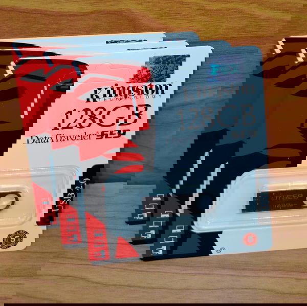 فلاشة 128 جيجا كوبي ضمان سنه Kingston Image 1 Preview
