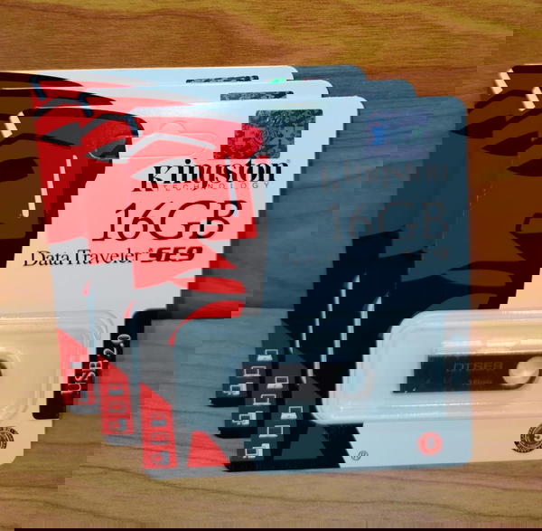 فلاشة 16 جيجا كوبي ضمان سنه Kingston Image 1 Preview