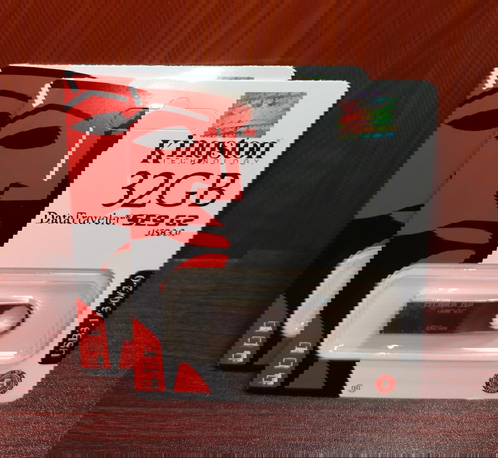فلاشة 32 جيجا كوبي ضمان سنة Kingston Preview Image