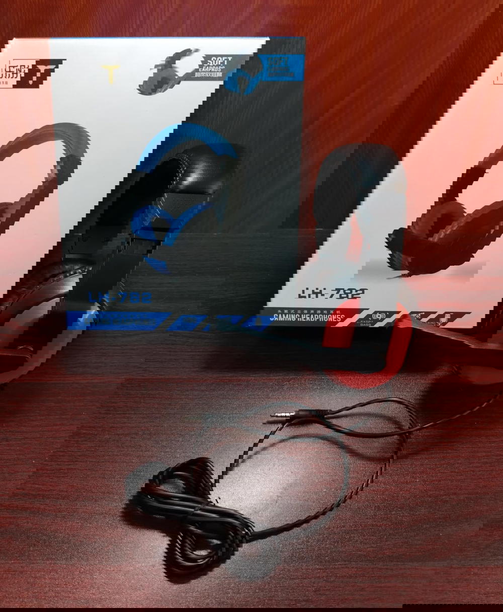 هيدفون كمبيوتر سلك LH-782 Preview Image