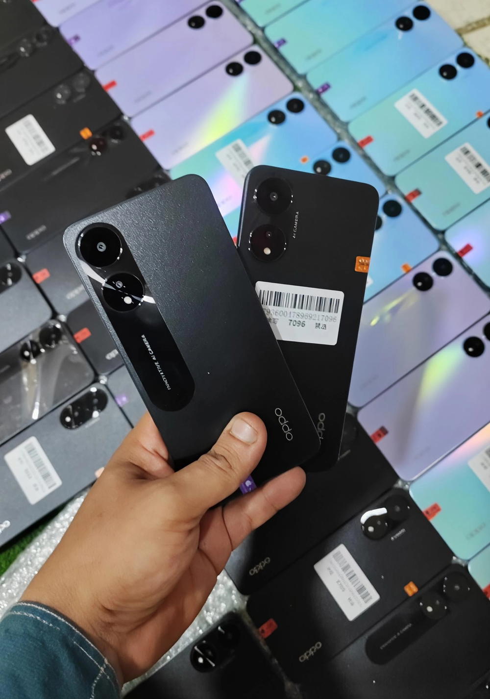 جهاز OPPO A78 -(عليه ضريبة 1870ج)- حديد 256 جيجا Preview Image
