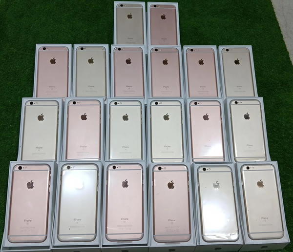 جهاز iPhone 6S - (عليه ضريبة 700ج) - 128 جيجا Image 3 Preview