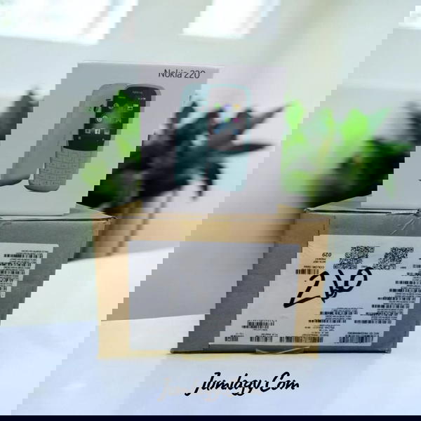 جهاز نوكيا 220 4G جواناات فراشه دولي ضمان صيانة Image 1 Preview