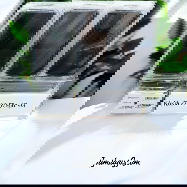 جهاز نوكيا 2720 فليب 4G جواناات فراشه دولي ضمان صيانة  Image 2 Preview