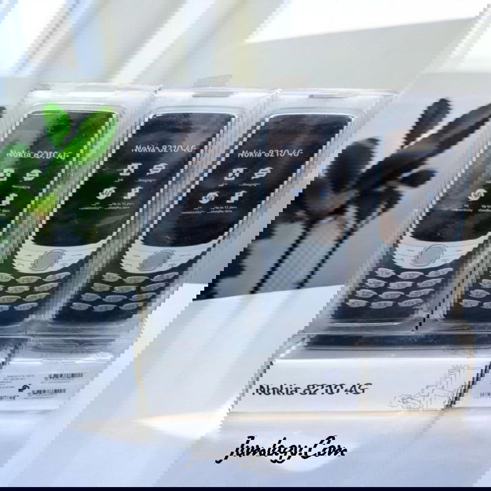 جهاز نوكيا 8210 4G جوانات فراشه دولي ضمان صيانة  Preview Image