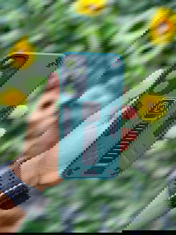 جراب آيـرون مـان ستاند (فـري) Iron Man Image 2 Preview