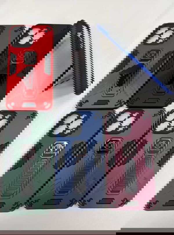 جراب آيـرون مـان ستاند (فـري) Iron Man Image 3 Preview