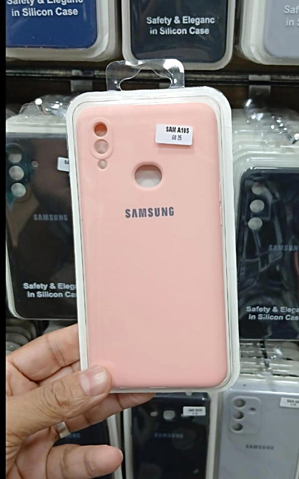 جراب سليكون مبطن (فـري) ماركات باكيت Image 3 Preview