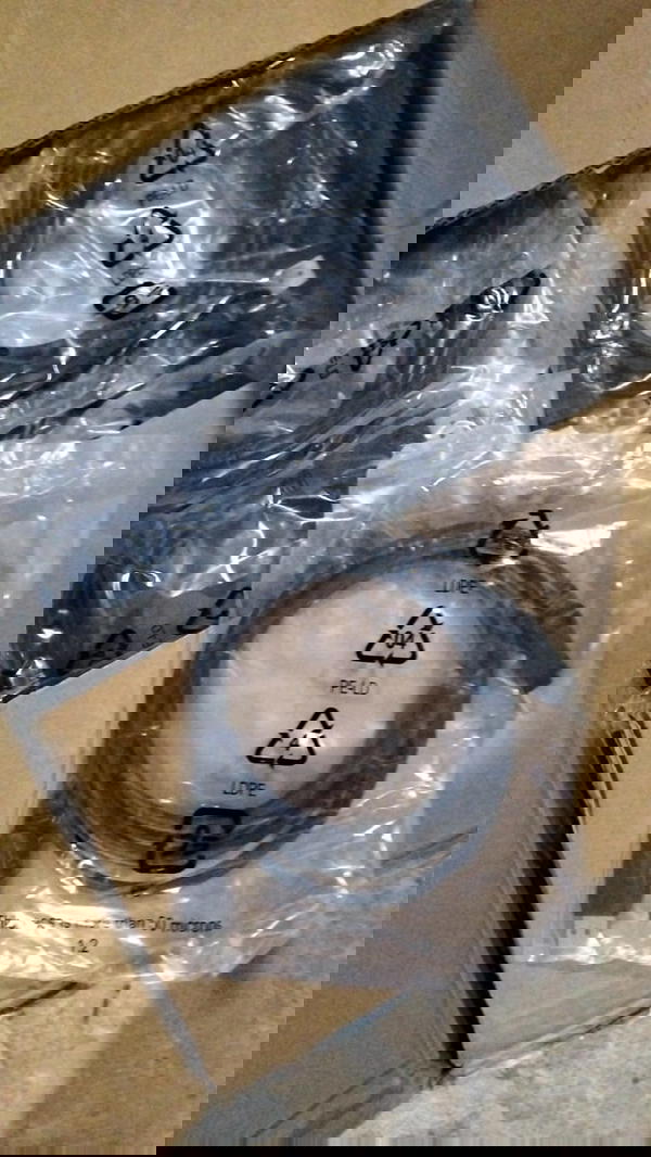 كابل اوريجينال محمل (اصلي الصنع) Display Image 2 Preview