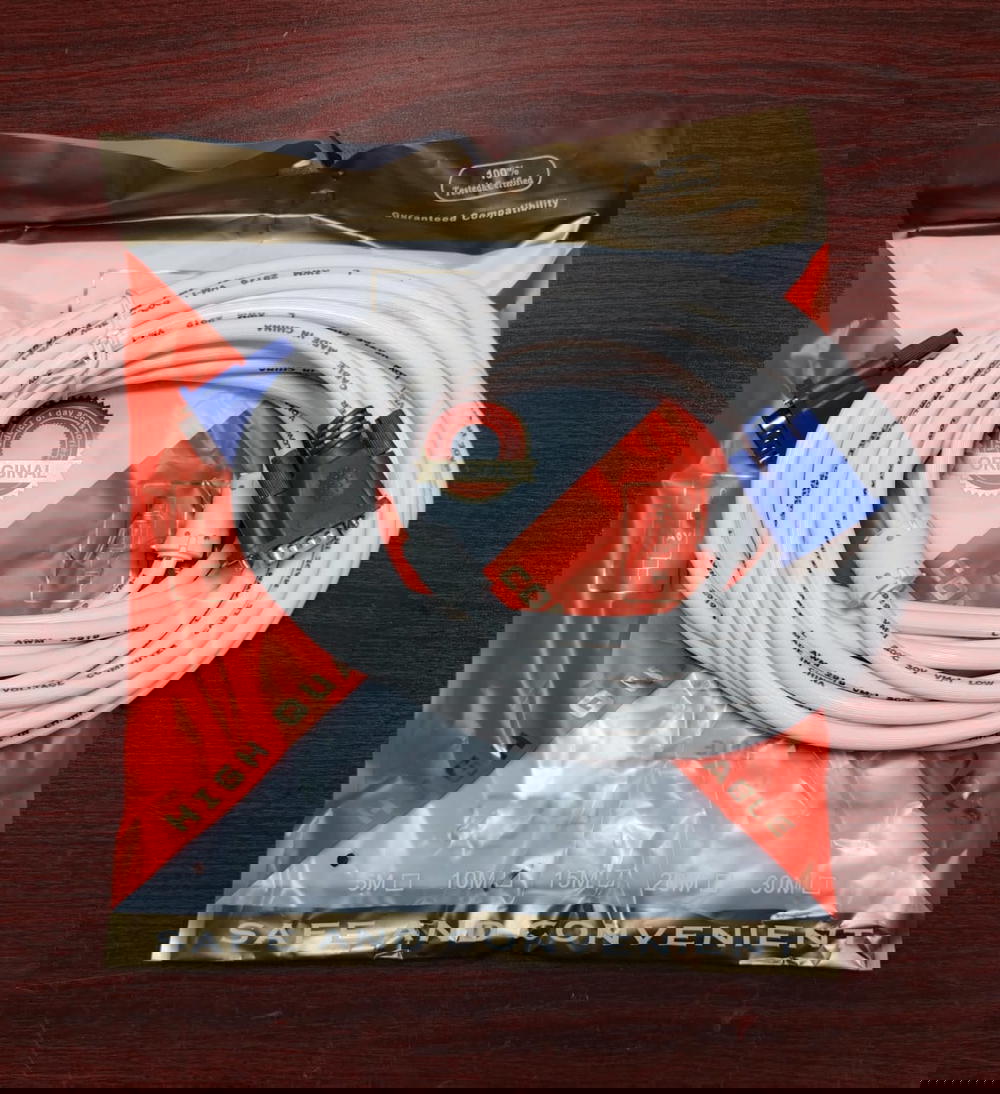 كابل شاشه 10 متر ابيض محمل Preview Image