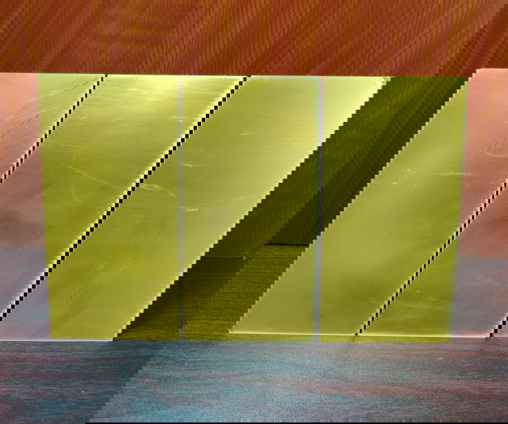 خامة اسكرينة ظهر اكريليك ذهبي (لـيـزر) جاهزة Preview Image