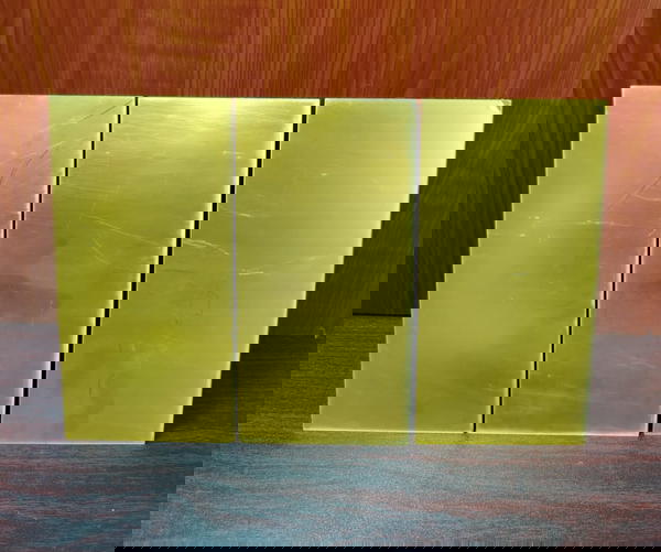 خامة اسكرينة ظهر اكريليك ذهبي (لـيـزر) جاهزة Image 1 Preview